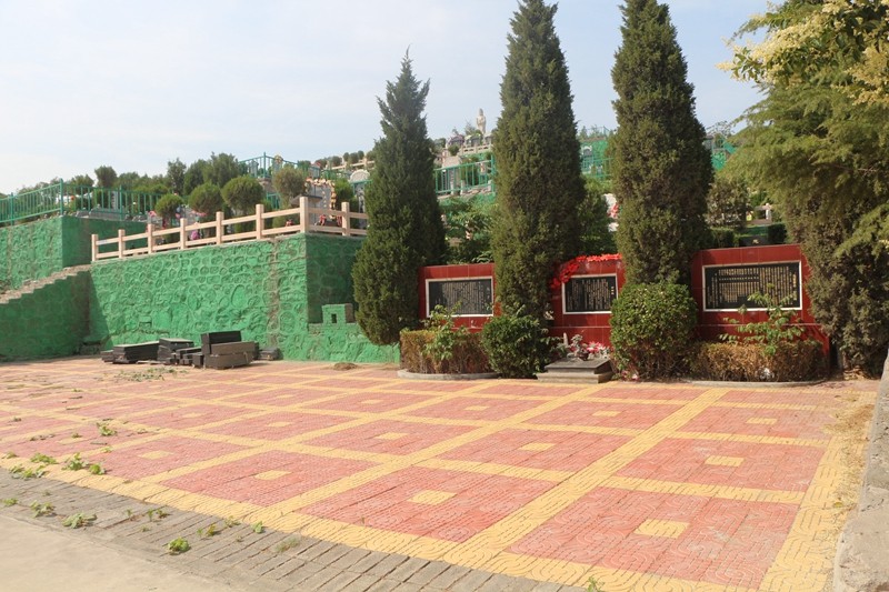 陵園內景